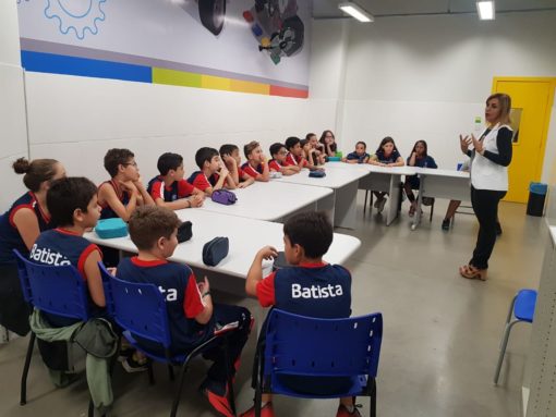 Unidade Castelo do Colégio Batista promove encontro com coach para turma do 6º ano